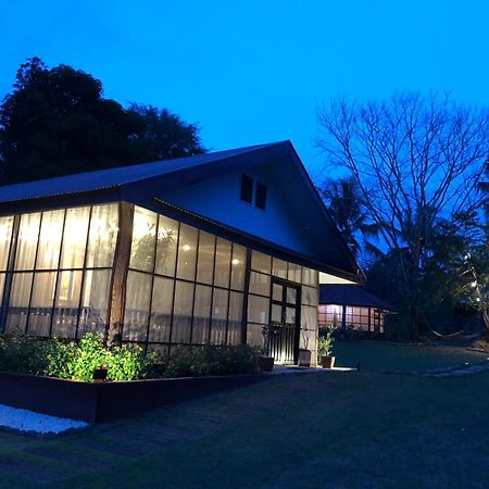 The Cabins At Lvf Puerto Princesa Esterno foto